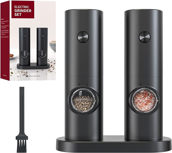 مجموعة مطحنة الملح الكهربائية من سيركل جوي Ÿ?? مطحنتان للملح تعملان بالبطارية مع قاعدة، وإضاءة LED قابلة للتعديل، ودرجة خشونة قابلة للتعديل (أسود وأبيض)